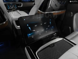 Hongqi E-HS9, 2021 11