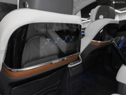 Hongqi E-HS9, 2021 13